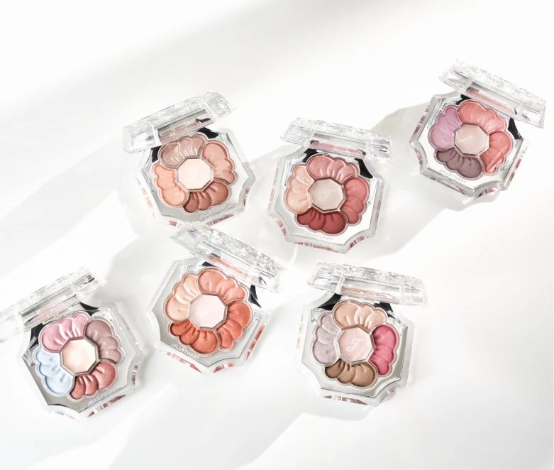 ジルスチュアート　ドレスドブルーム アイズ