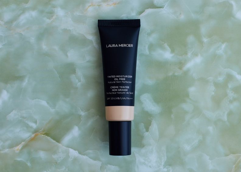 ティンティド モイスチャライザー ブラーリング