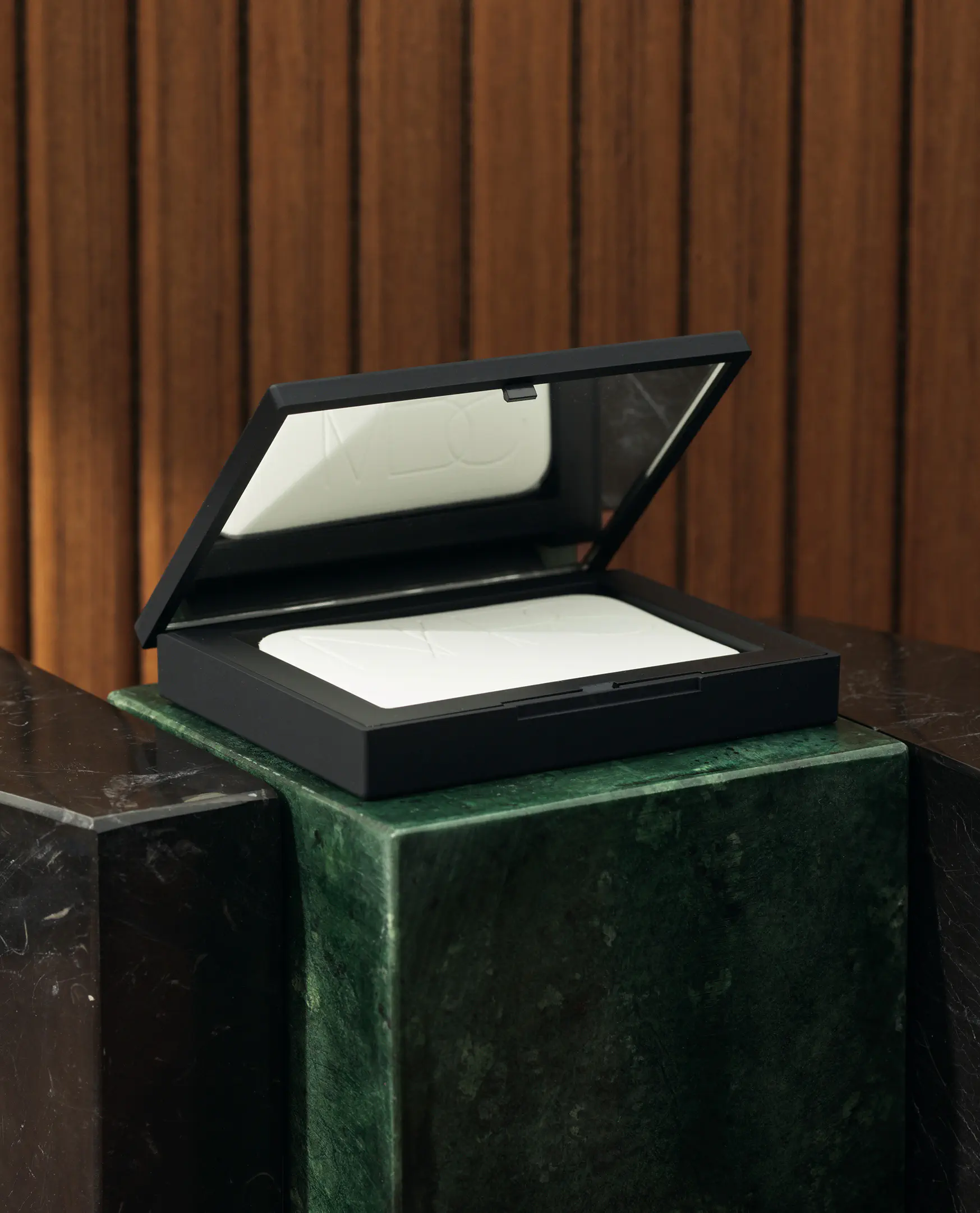 ライトリフレクティングセッティングパウダー プレスト N