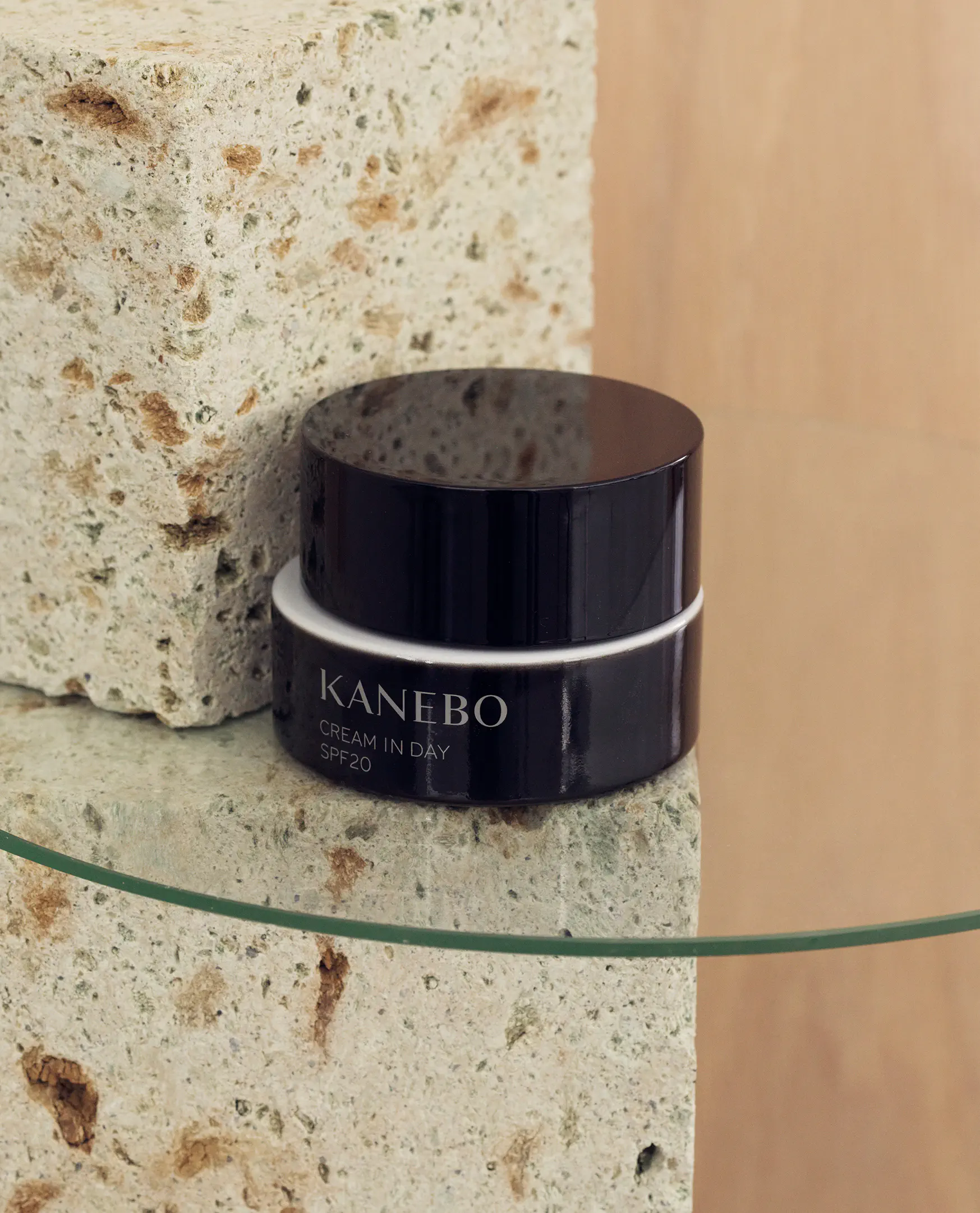 クリーム　イン　デイ